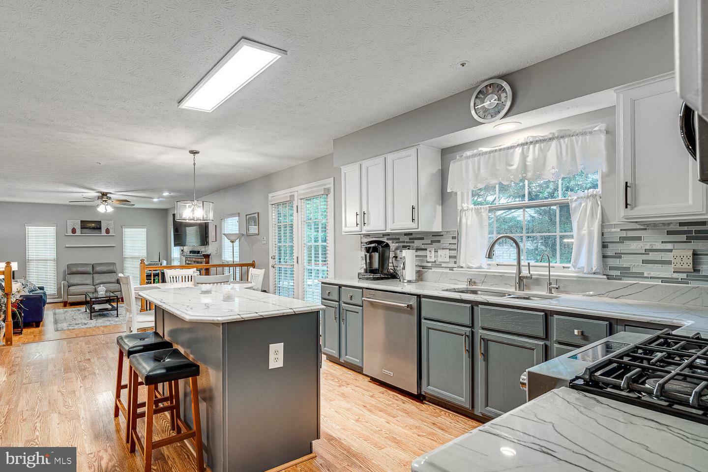 Property Photo: 1016 Mandarin Drive MD 20774
