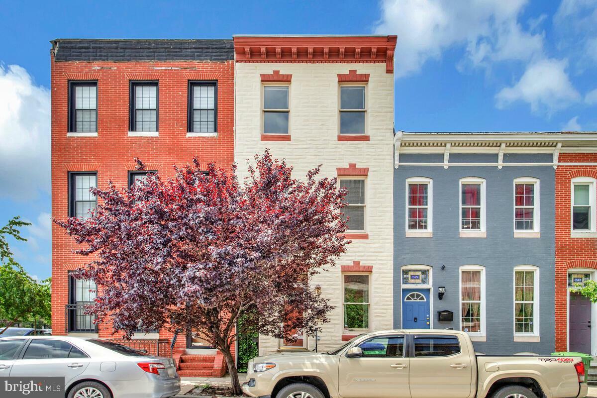 Property Photo: 743 W Cross Street MD 21230