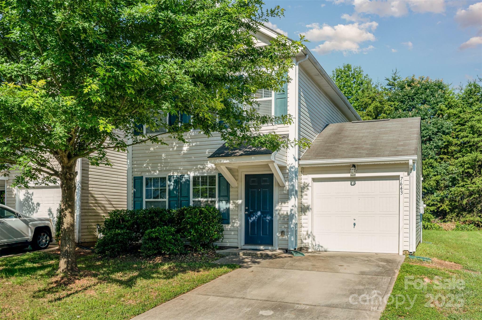 Property Photo: 7643 Monarch Birch Lane NC 28215