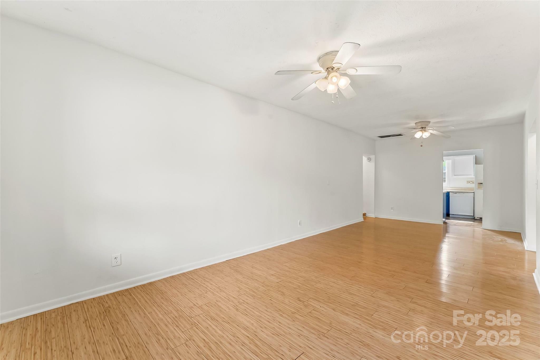 Property Photo: 493 Dogwood Road NC 28715