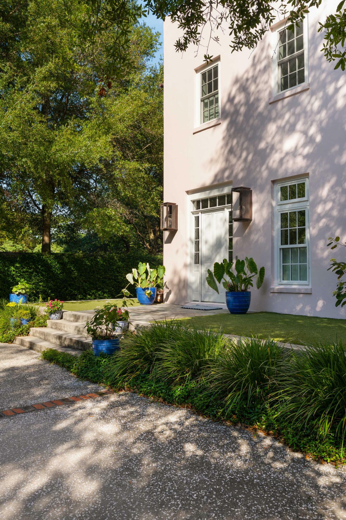 Property Photo:  429 Venning Street  SC 29464 