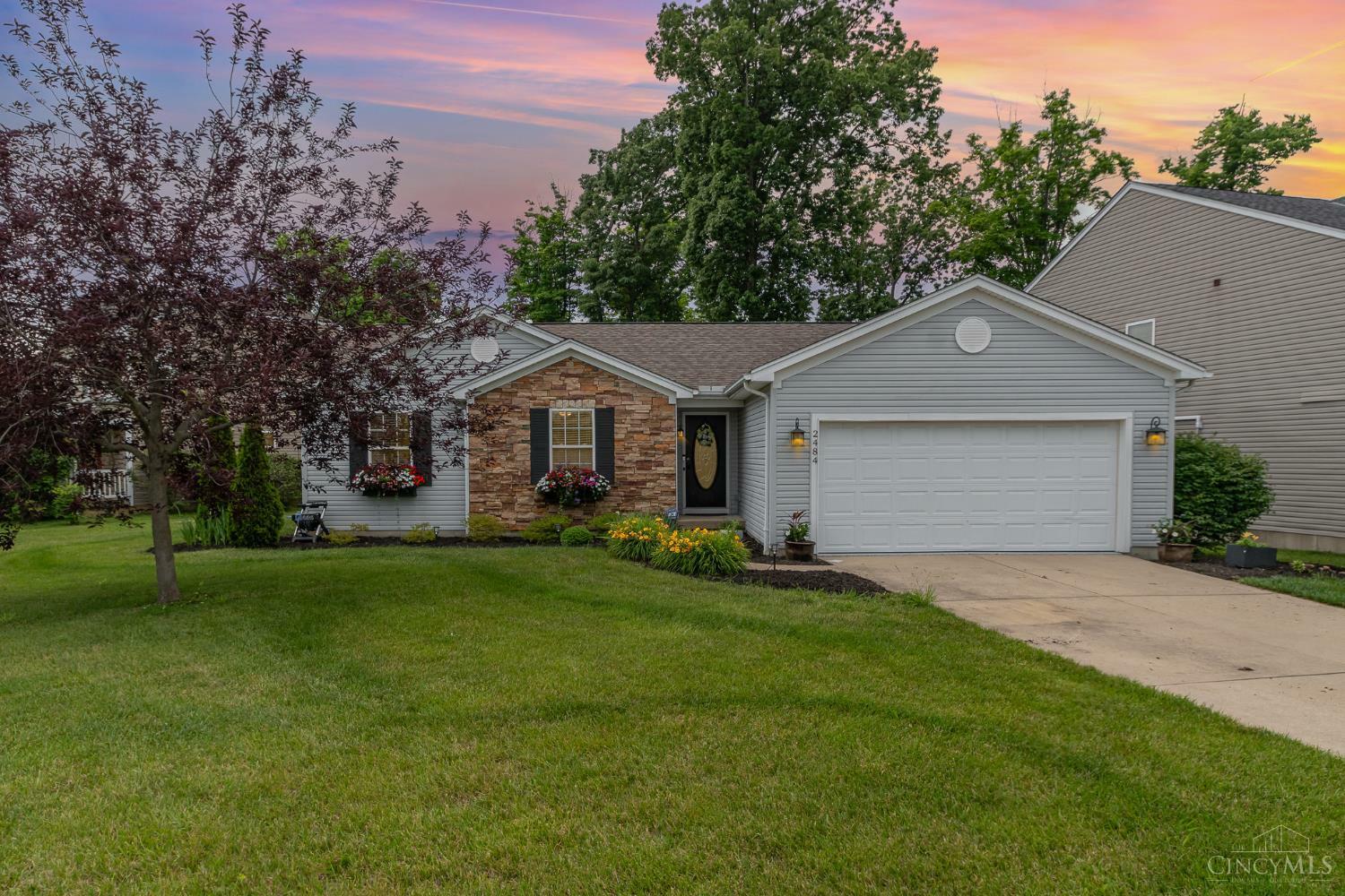 Property Photo: 2484 Deercove Court OH 45211