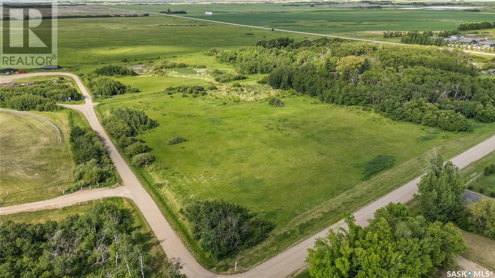 Property Photo: 102 Ebenal Way SK S0G 3E0
