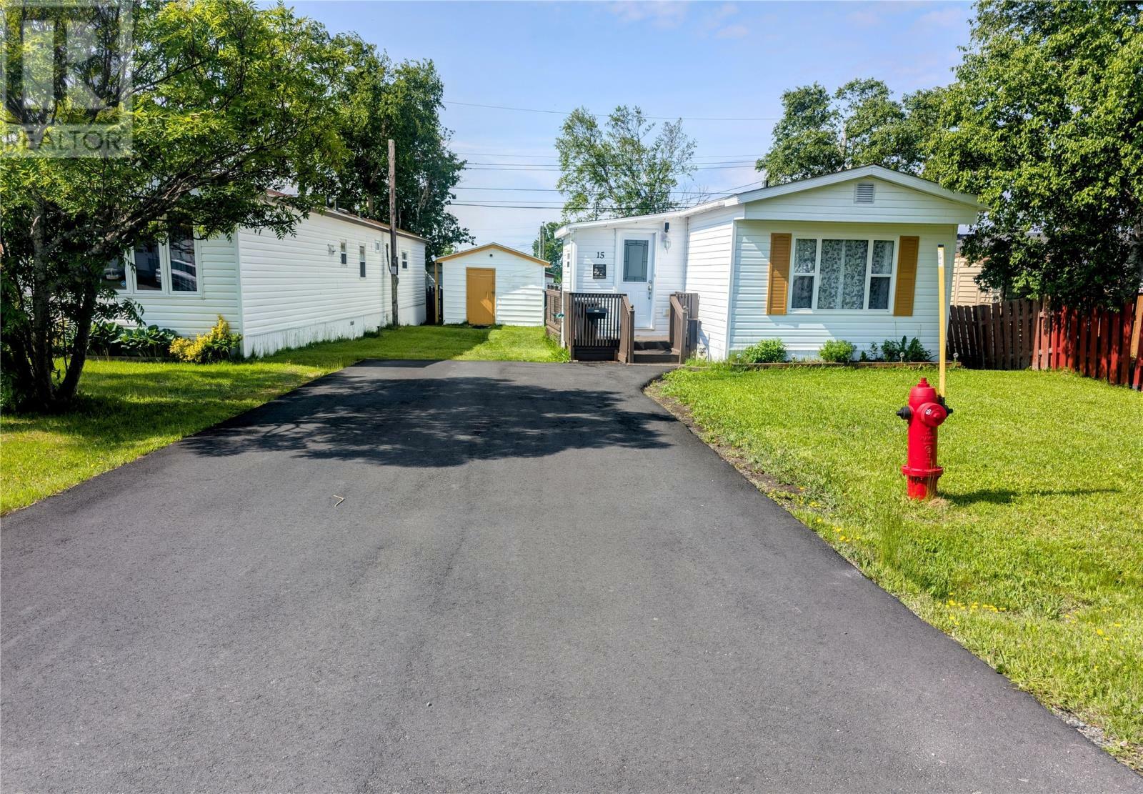 15 Viscount Crescent  Gander NL A1V 1Y7 photo