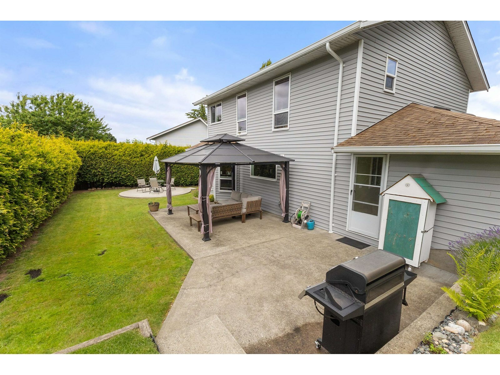 Property Photo: 34654 Dunsmuir BC V2S 6G4