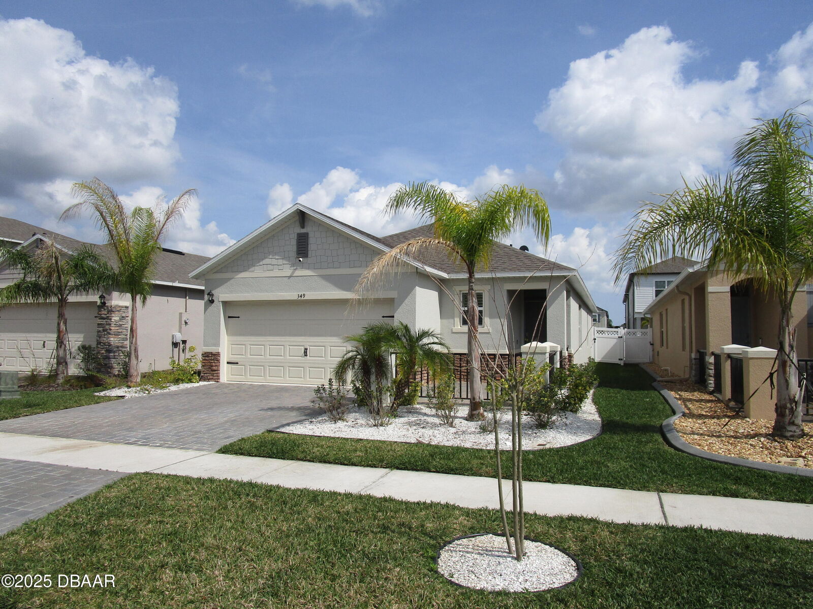 Property Photo: 349 Caryota Court FL 32168