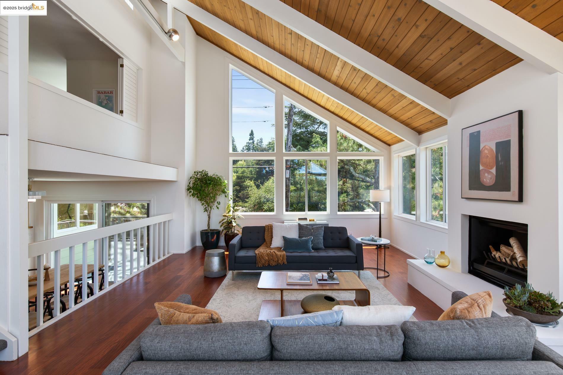 Property Photo: 6025 Chelton Dr CA 94611