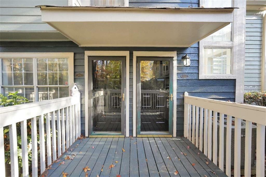 Property Photo:  1482 N Crossing Circle N  GA 30329 