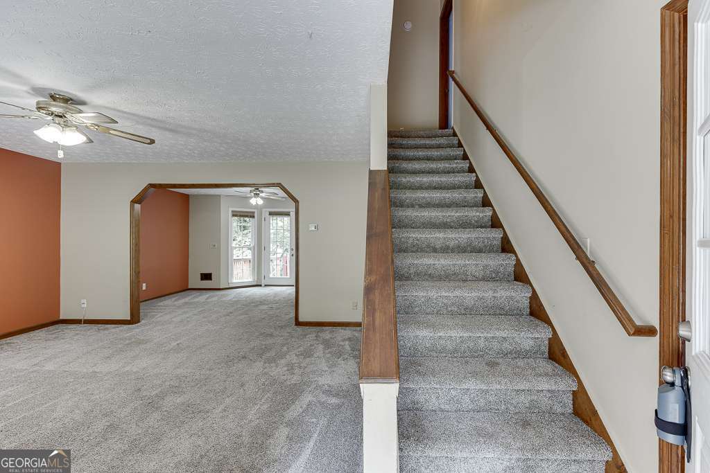 Property Photo: 6225 Oak Ridge Drive GA 30542