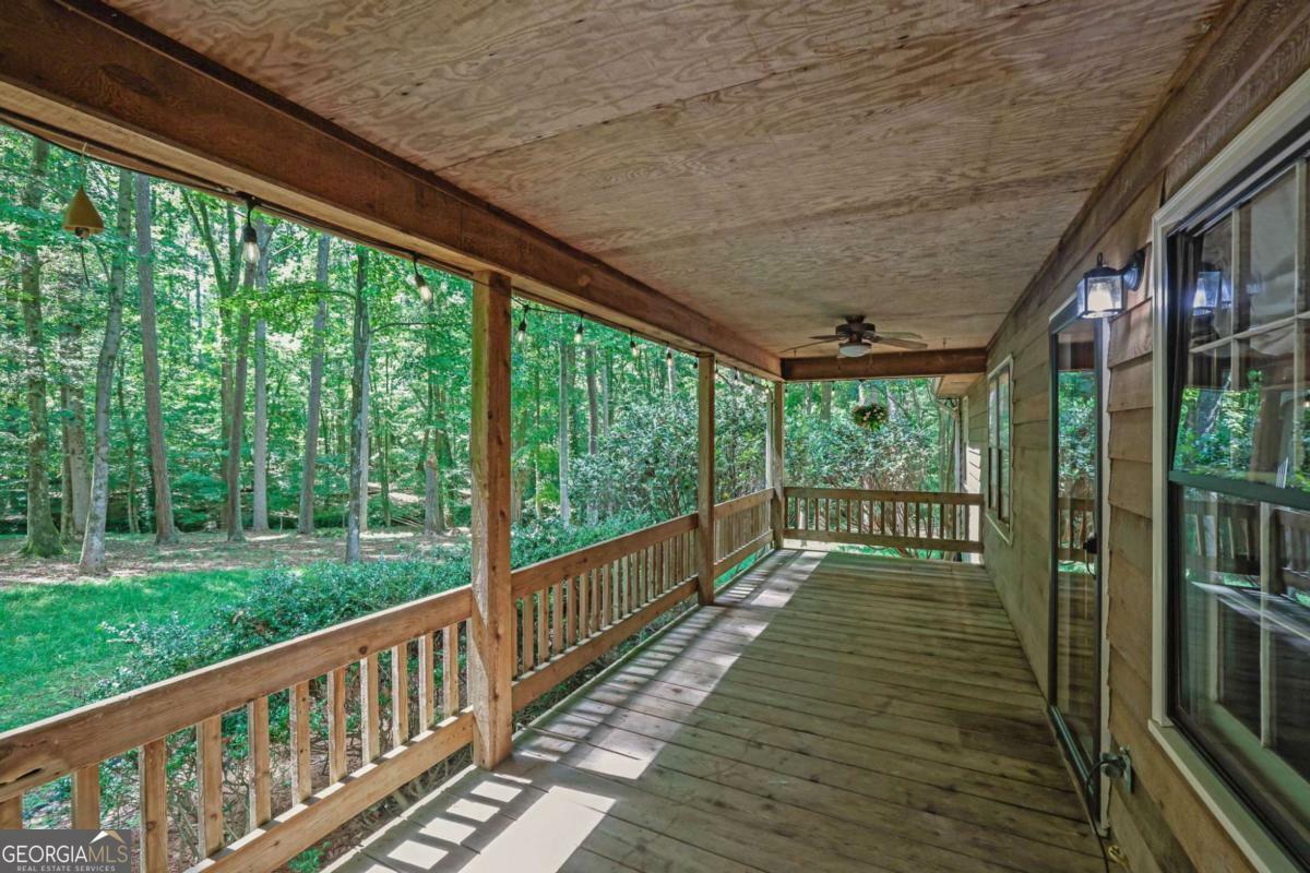 Property Photo: 6896 Heardsville Road GA 30028
