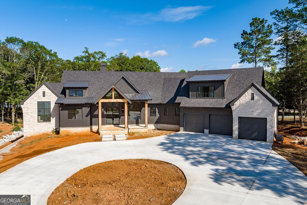 Property Photo: 123 Carlota Way GA 30643