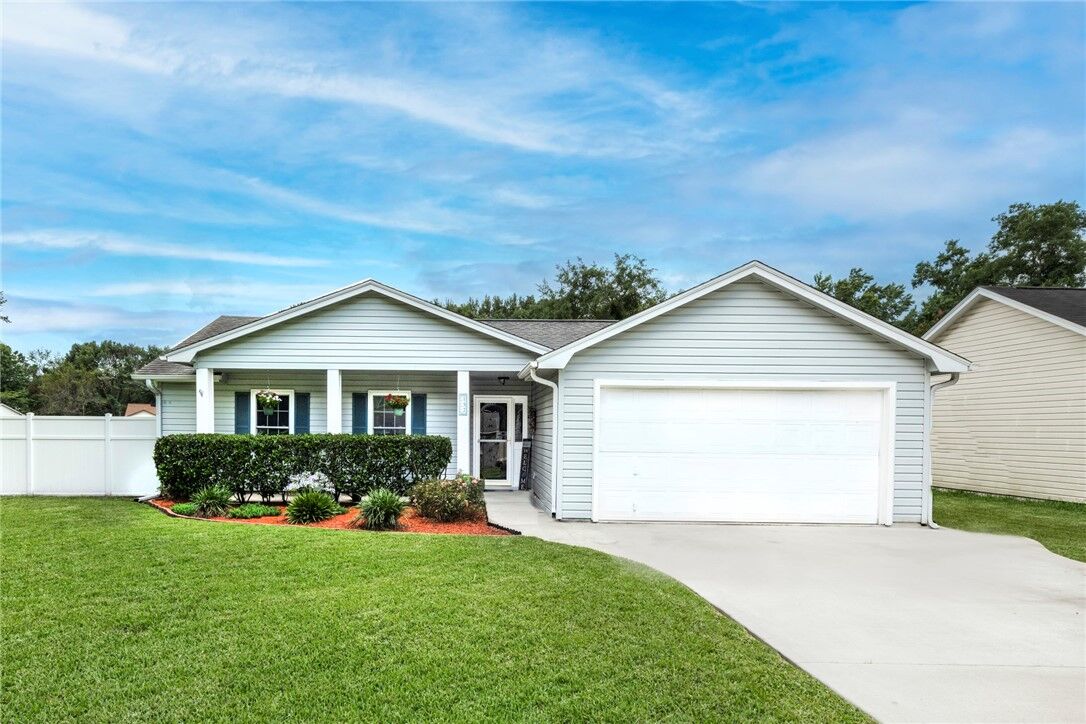 Property Photo:  157 Lake Wellington Drive  GA 31548 