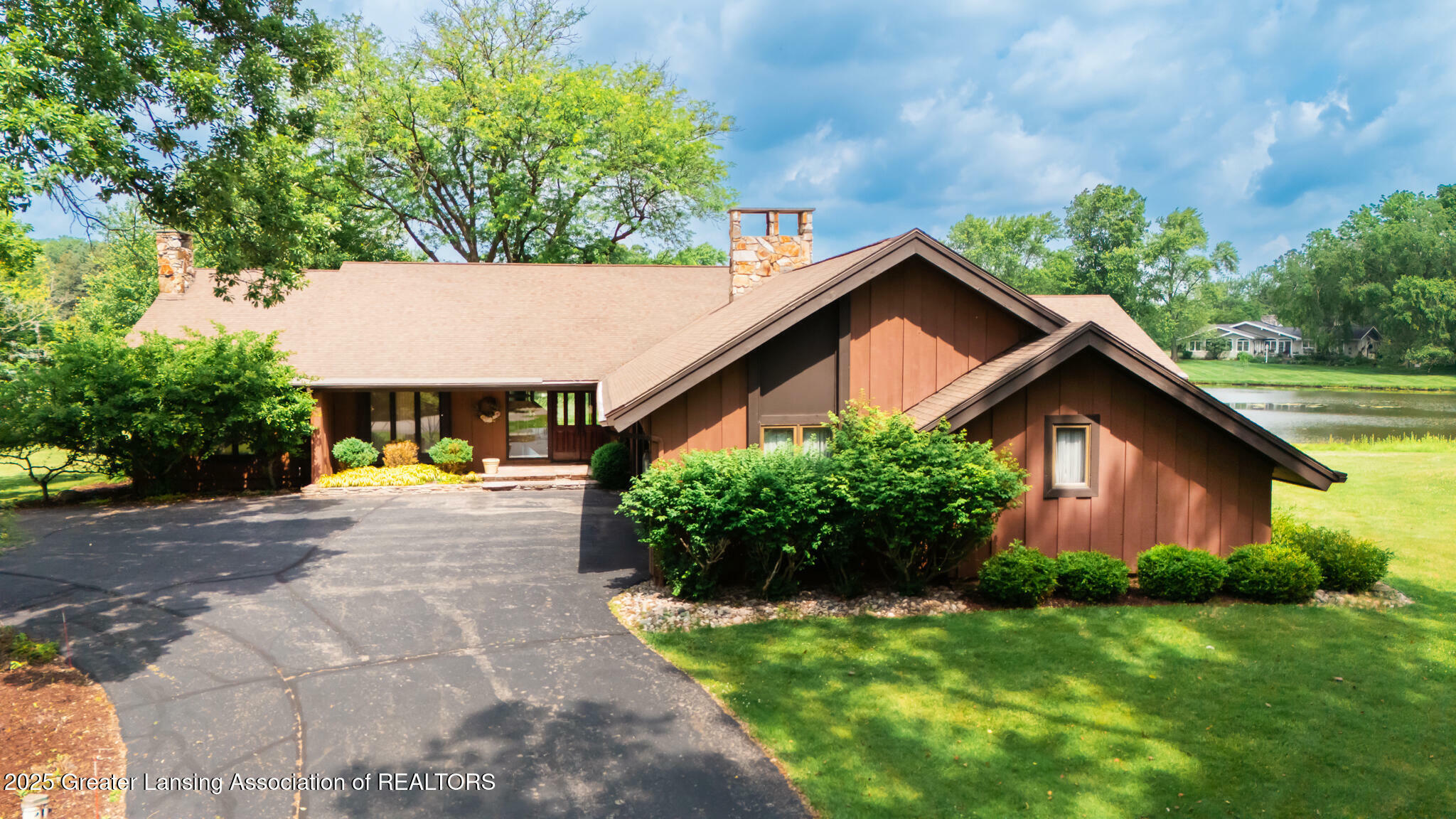 280 Winterberry Lane  Okemos MI 48864 photo