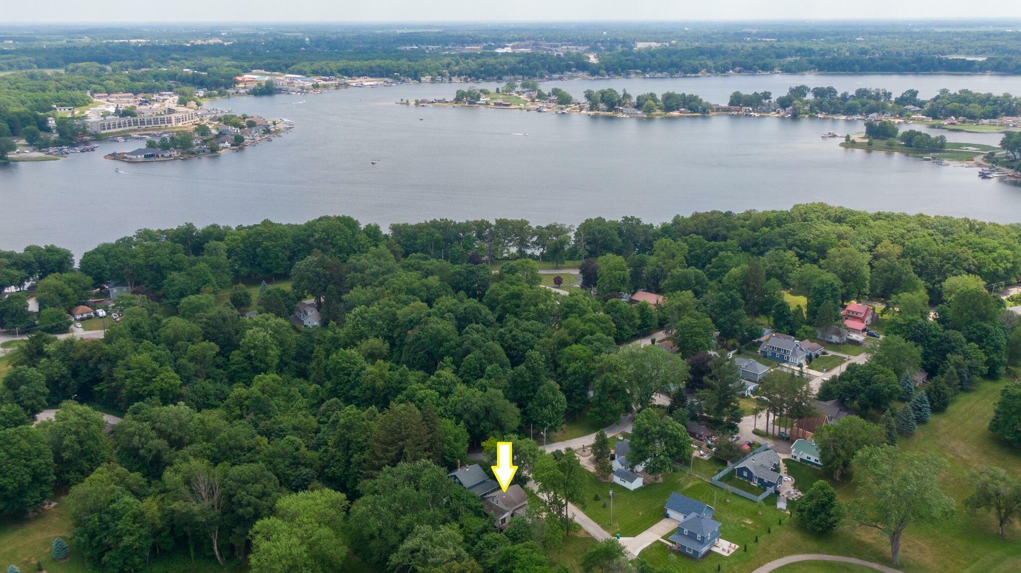 Property Photo: 208 Ardmore Avenue IN 46350