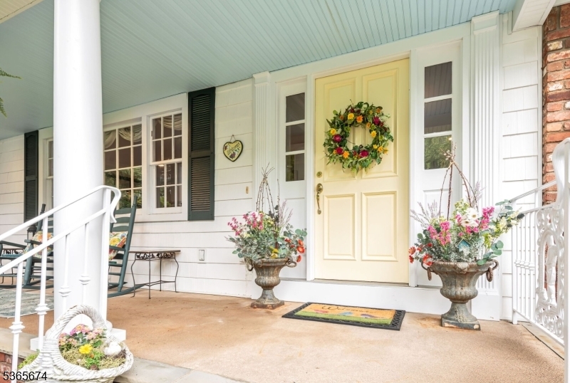 Property Photo: 304 Briarwood Dr NJ 07481