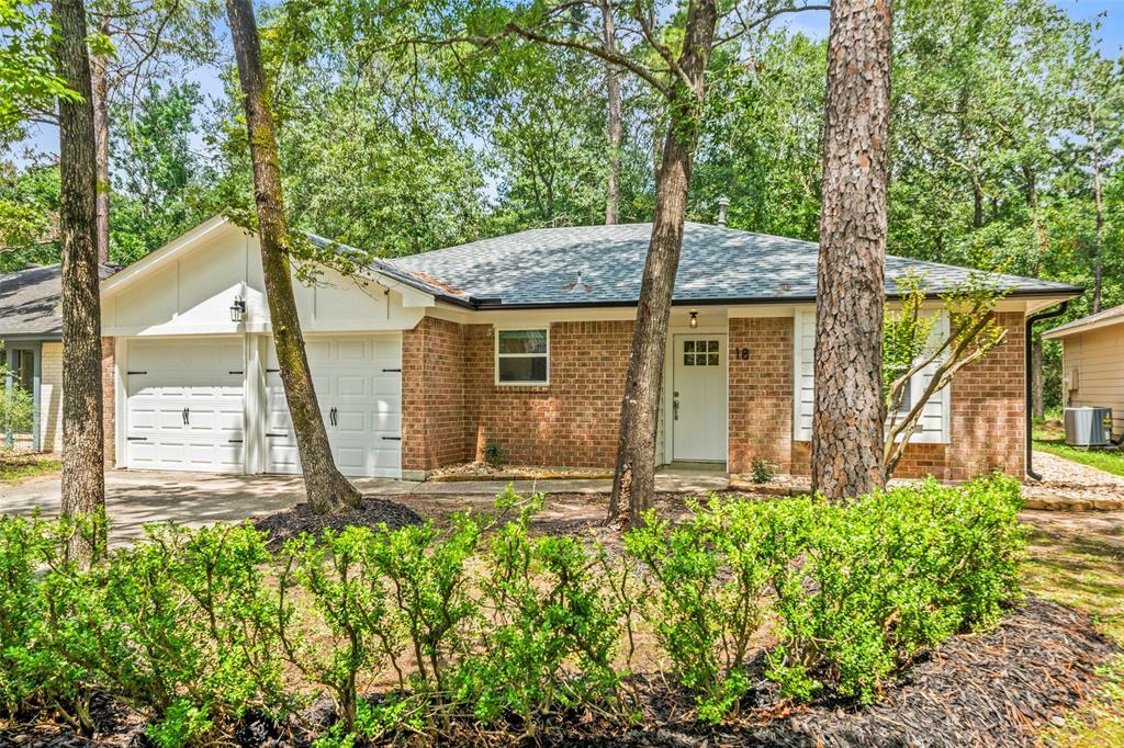 Property Photo:  18 Tulip Hill Court  TX 77380 