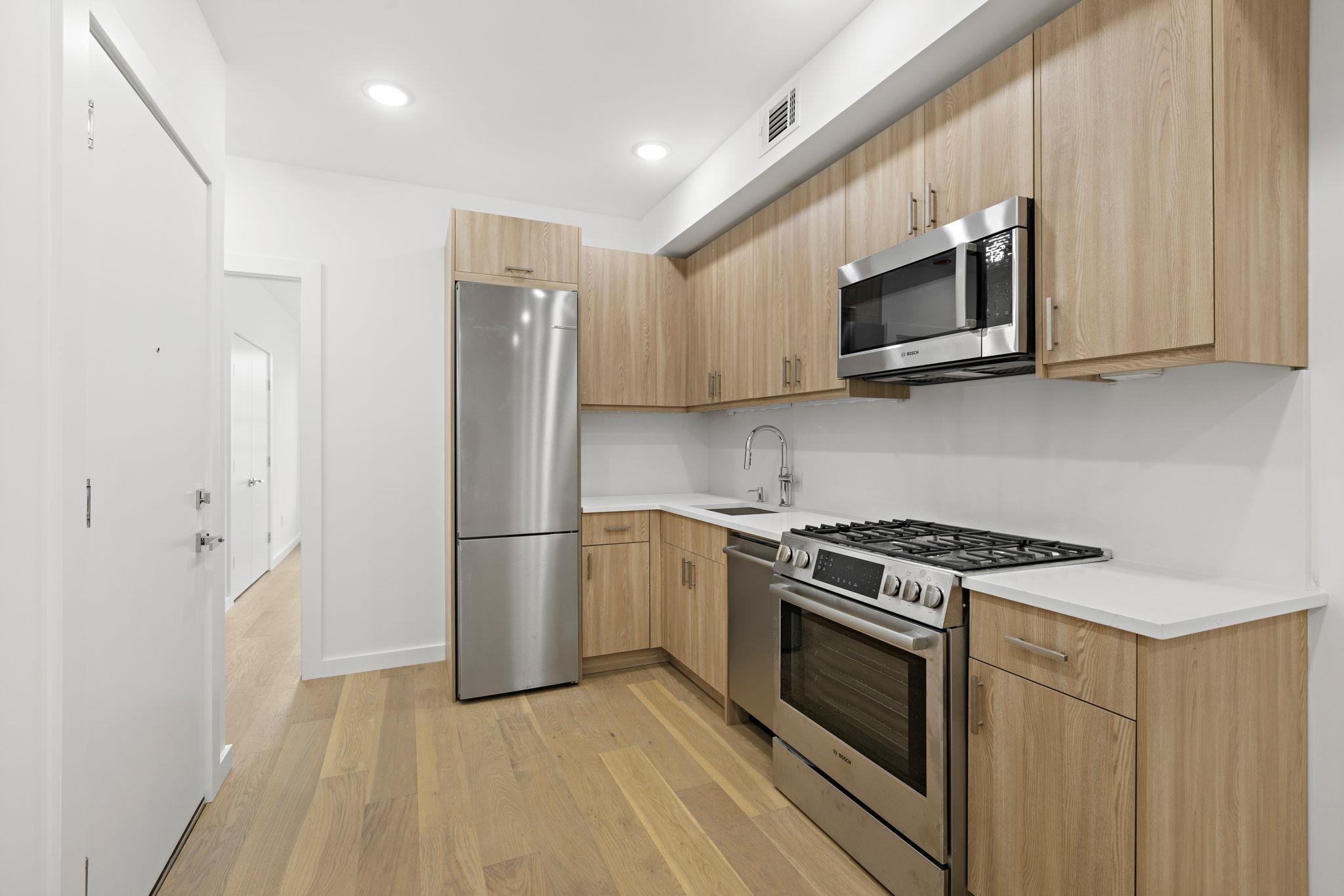 Property Photo:  364 8th St 2R  NJ 07302 