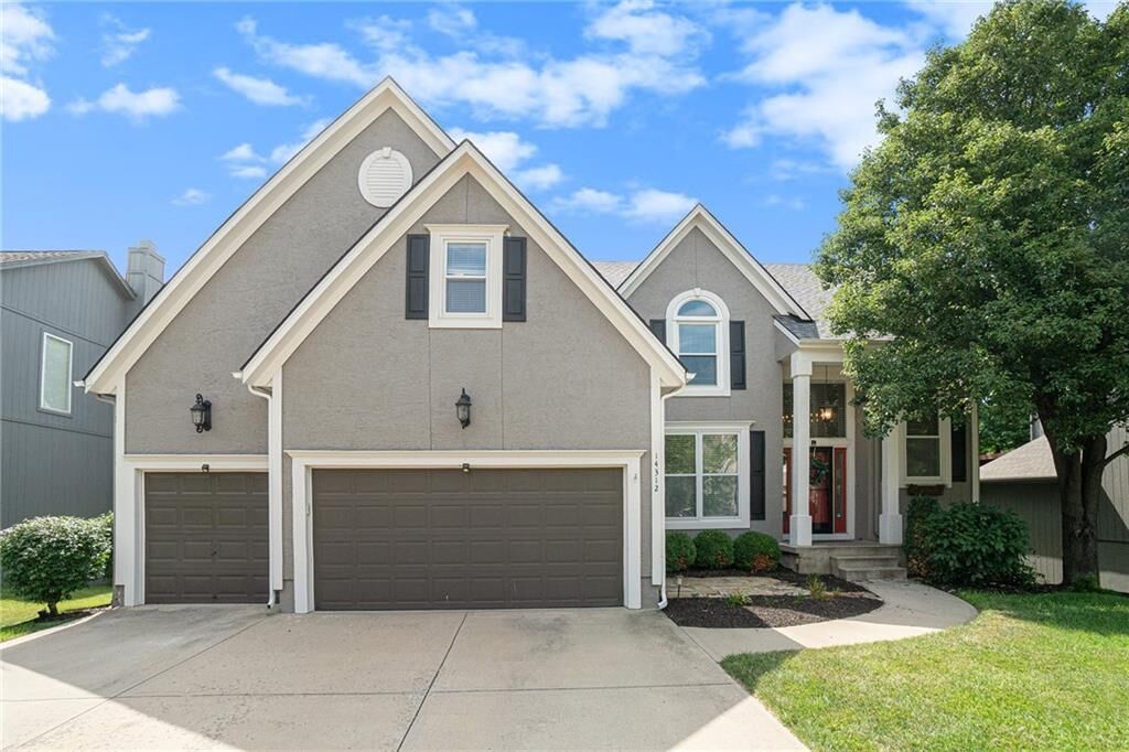 Property Photo: 14312 Bond Street KS 66221