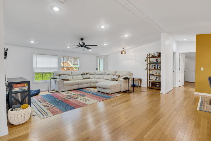 Property Photo:  802 Holbert Lane  TN 37764 