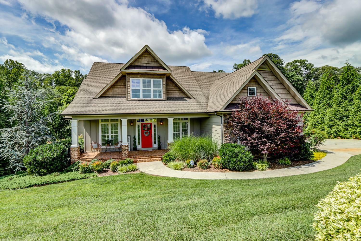 Property Photo: 312 Two Creek Drive VA 24502