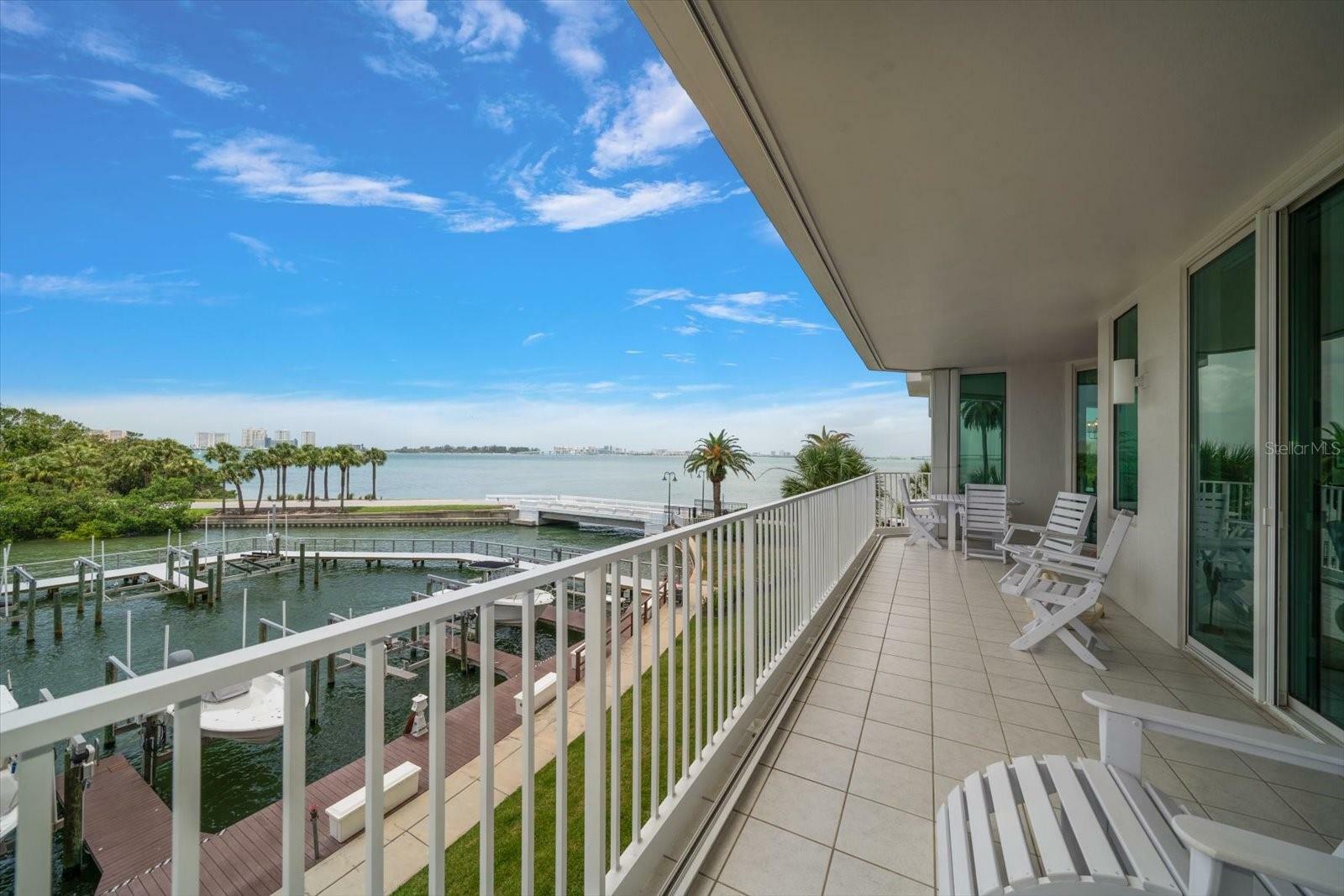 Property Photo: 2 Seaside Lane 203 FL 33756