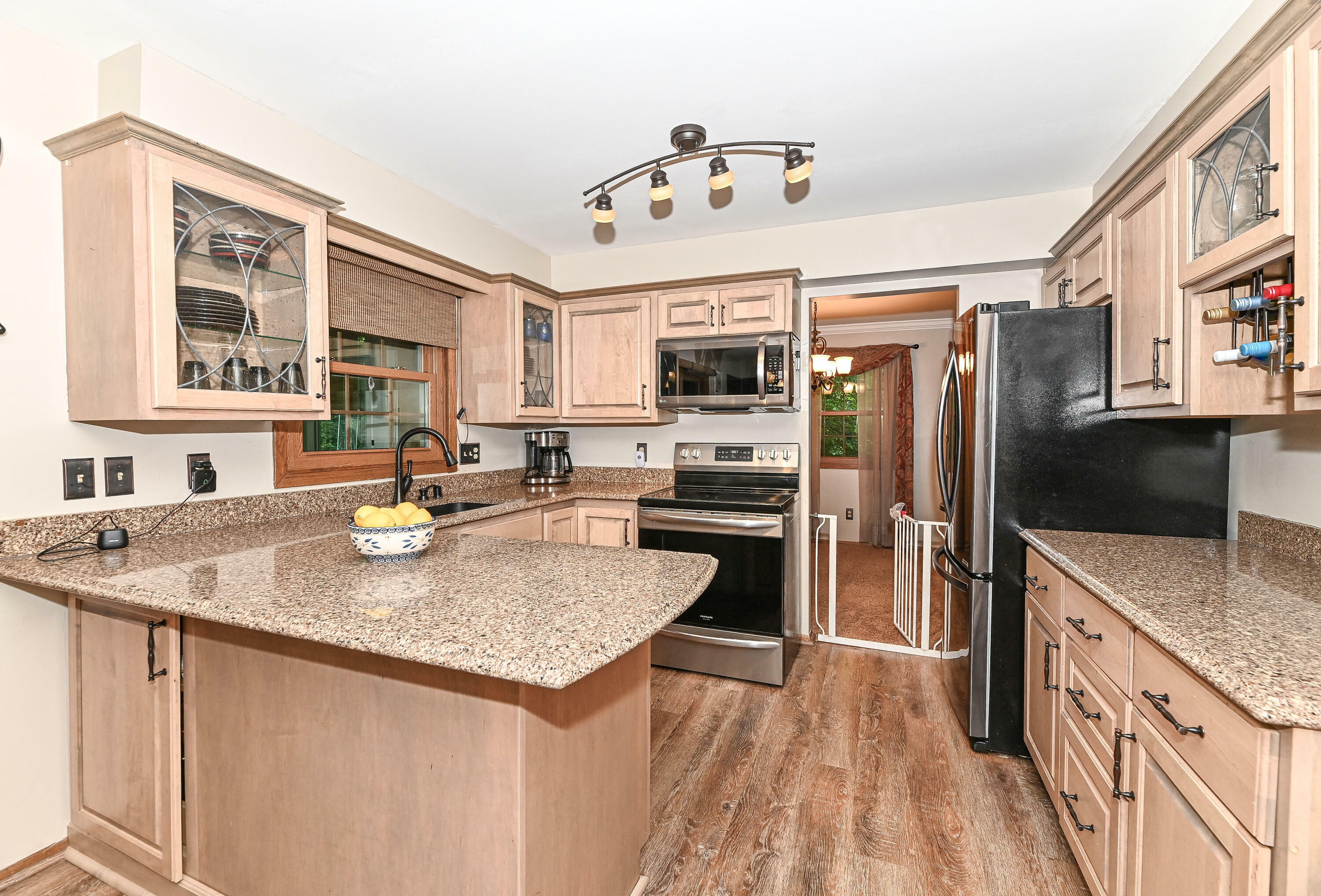 3274 S Acredale Ct  New Berlin WI 53151 photo