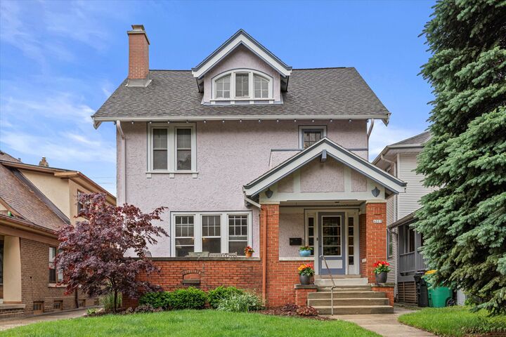 4069 N Prospect Ave  Shorewood WI 53211 photo
