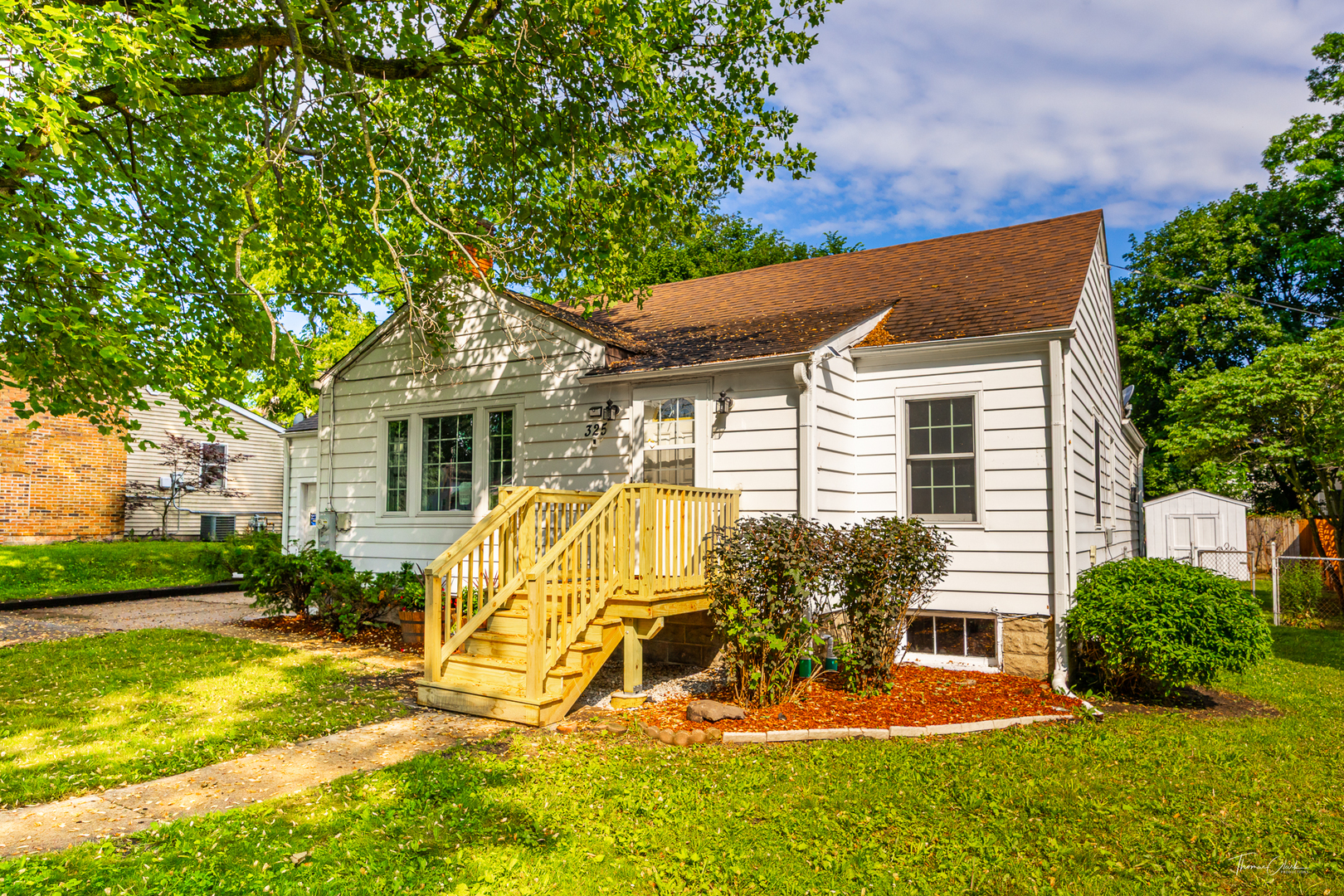 Property Photo:  325 Douglas Street  IL 60543 