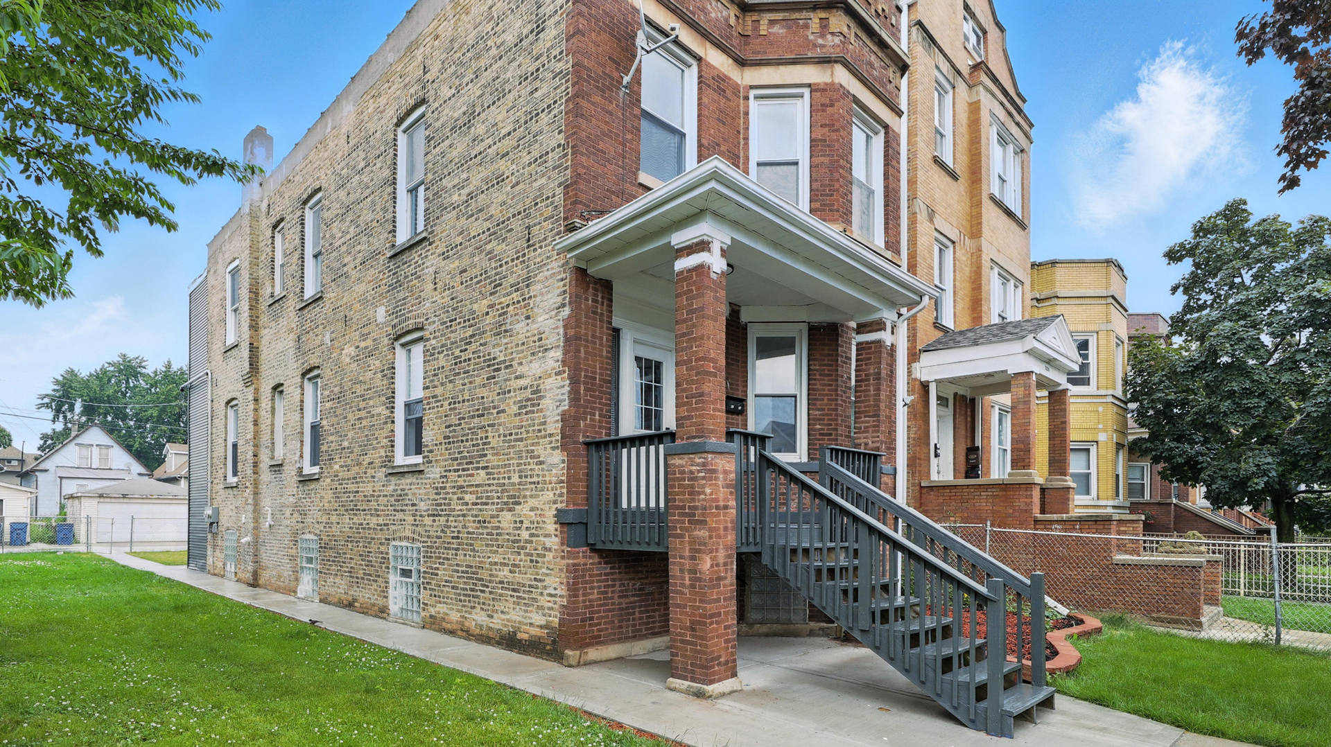 Property Photo: 5228 W 23rd Street IL 60804