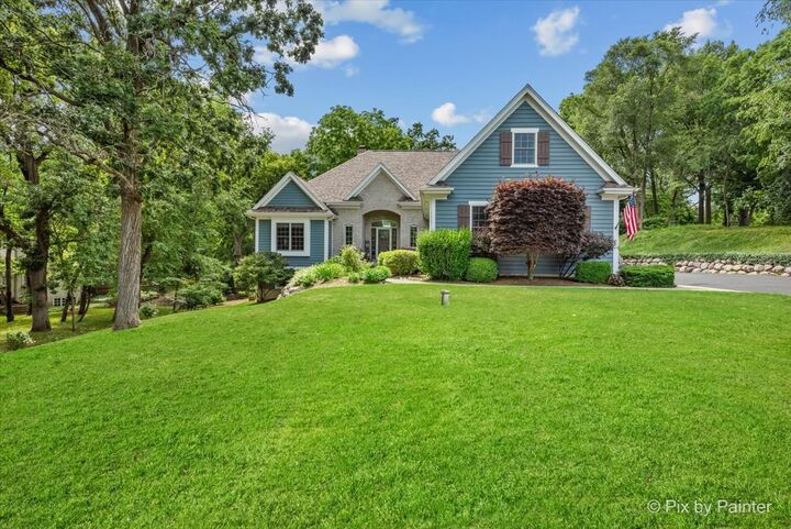 6407 Kingsbridge Drive  Cary IL 60013 photo