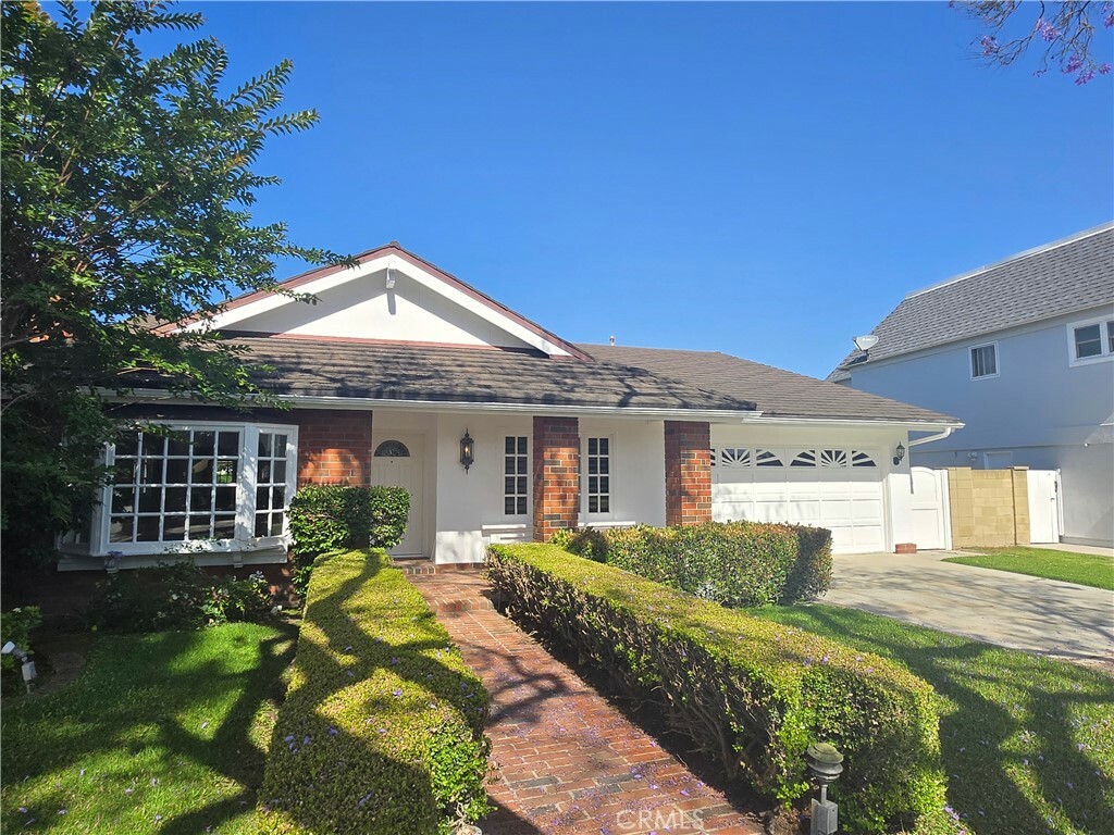 Property Photo: 10281 Kings Street CA 90720