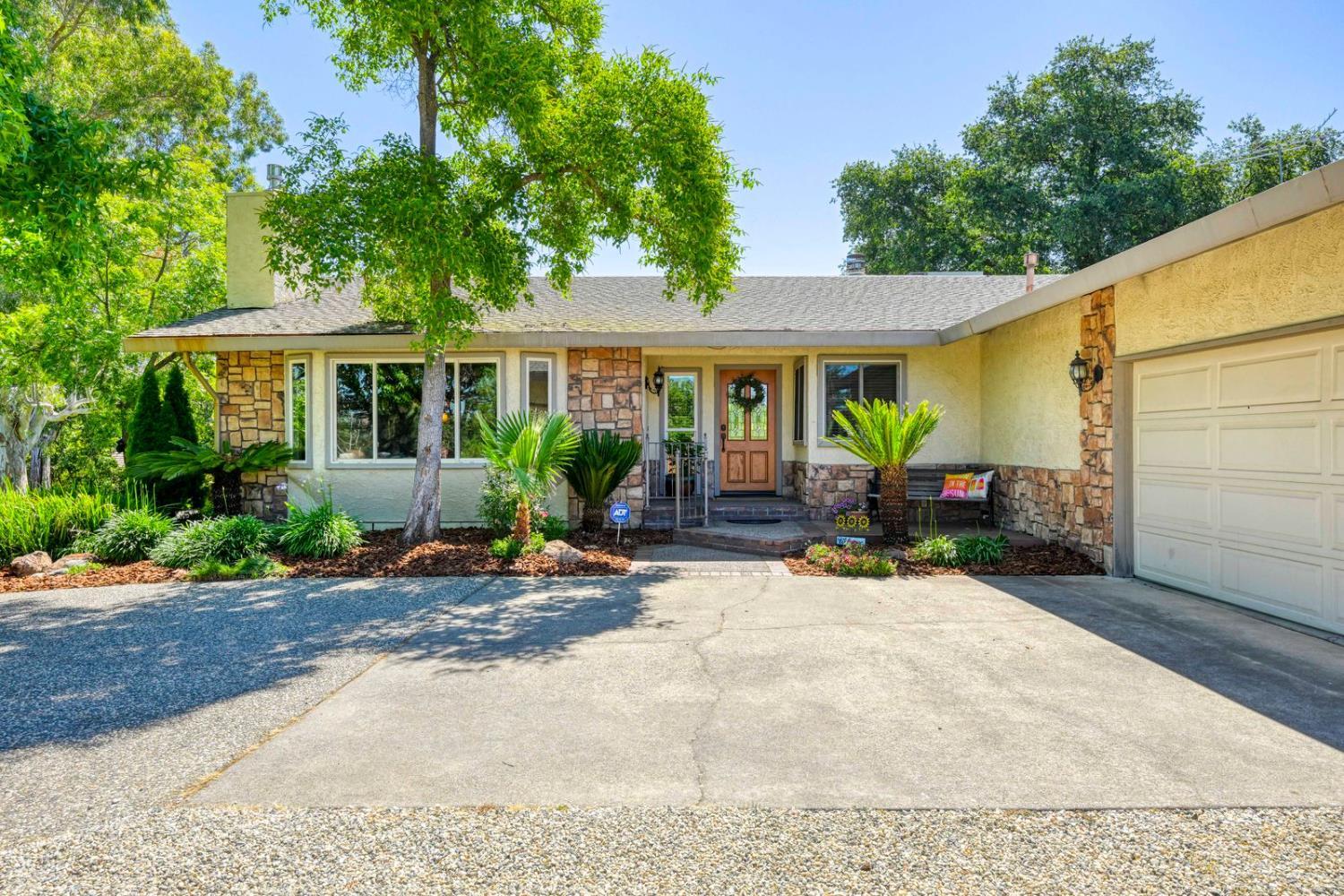 Property Photo: 7030 Beech CA 95662