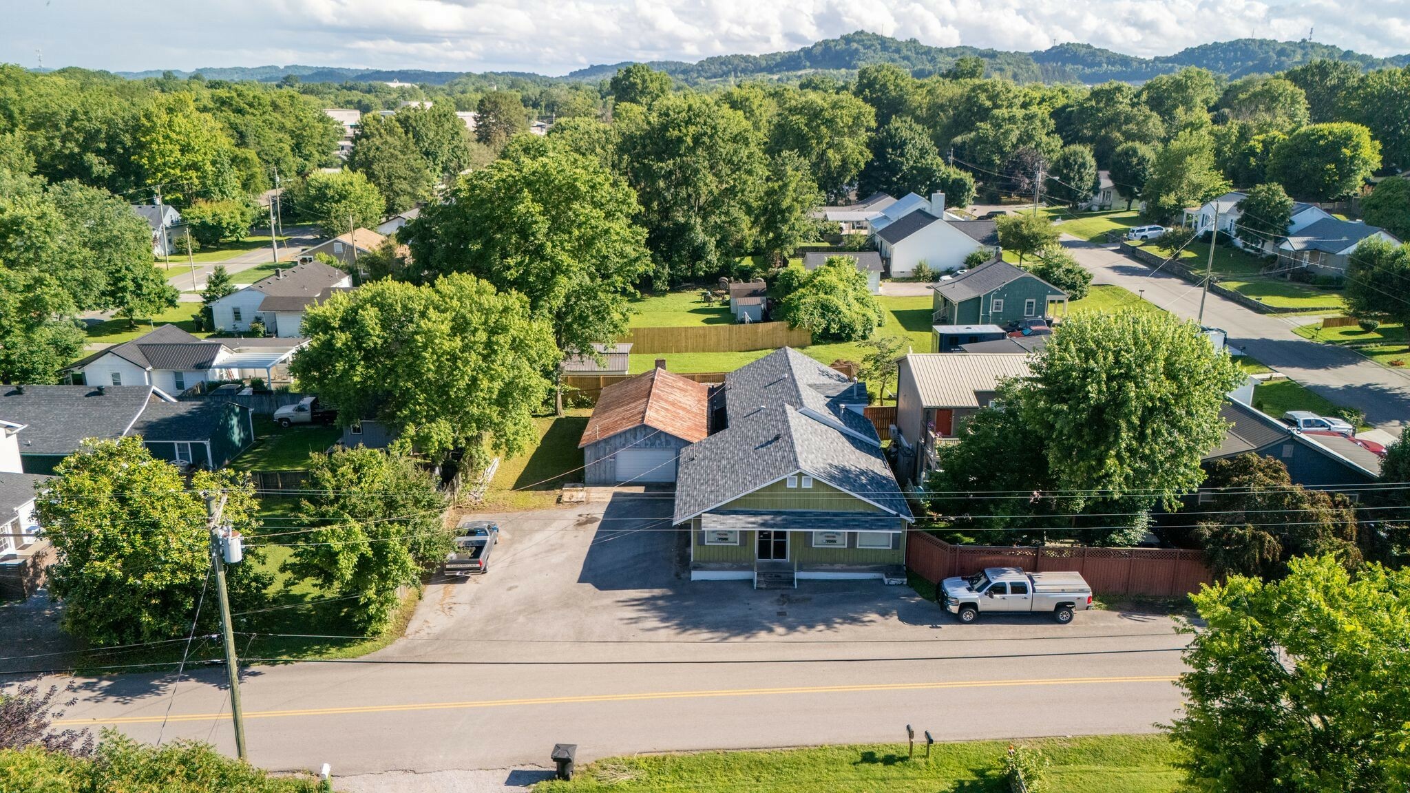 Property Photo: 503 N Petway St TN 37064
