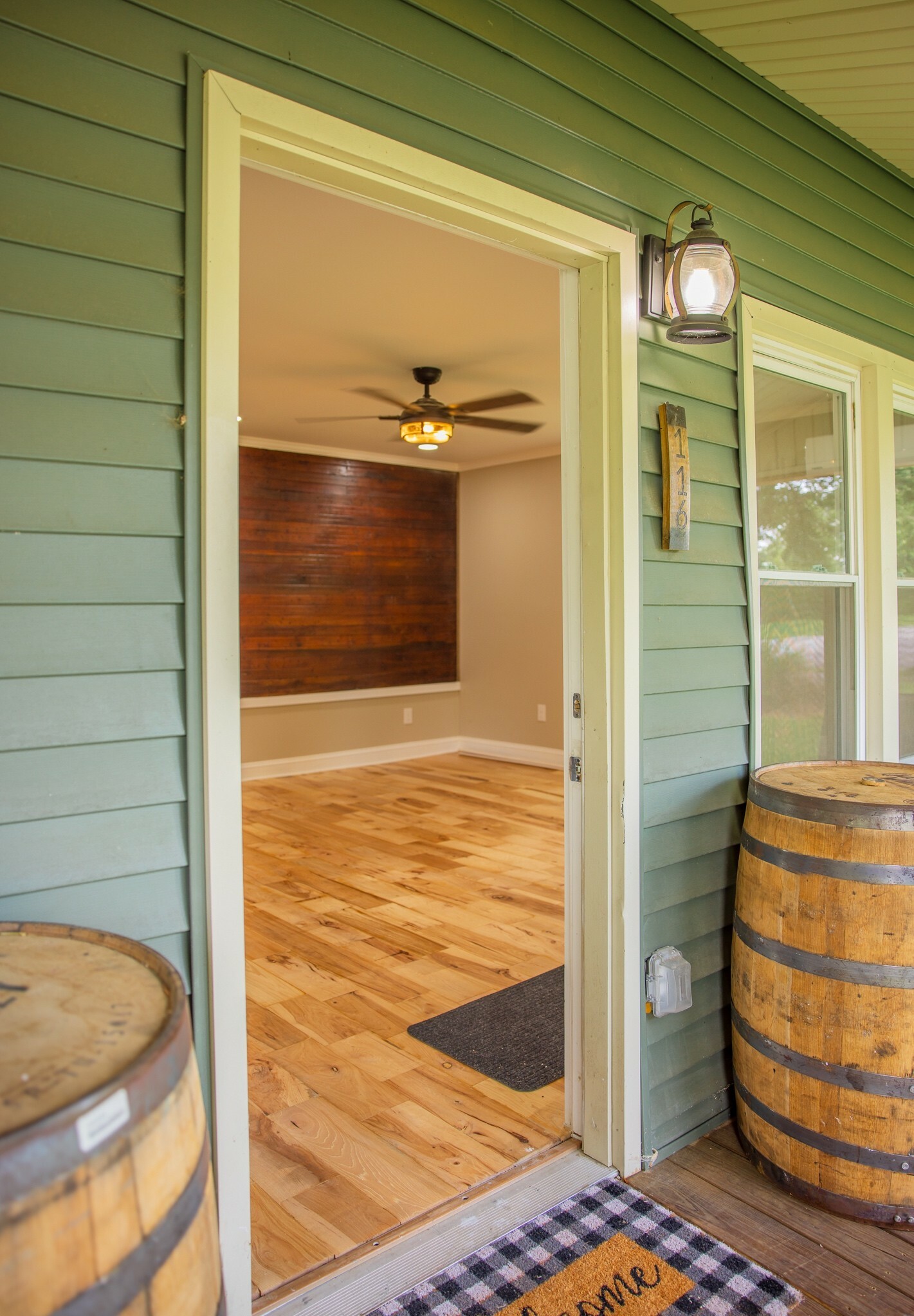 Property Photo: 116 E Warren St TN 37388