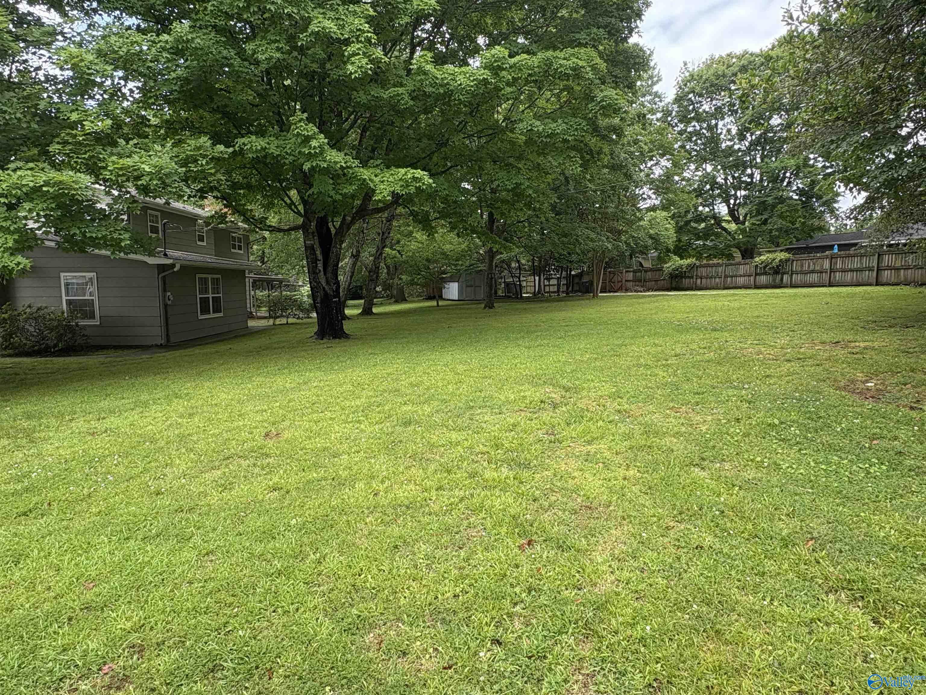 Property Photo: 2501 College Street SE AL 35601