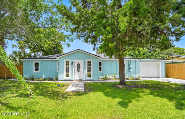 Property Photo: 937 4th Avenue S FL 32250