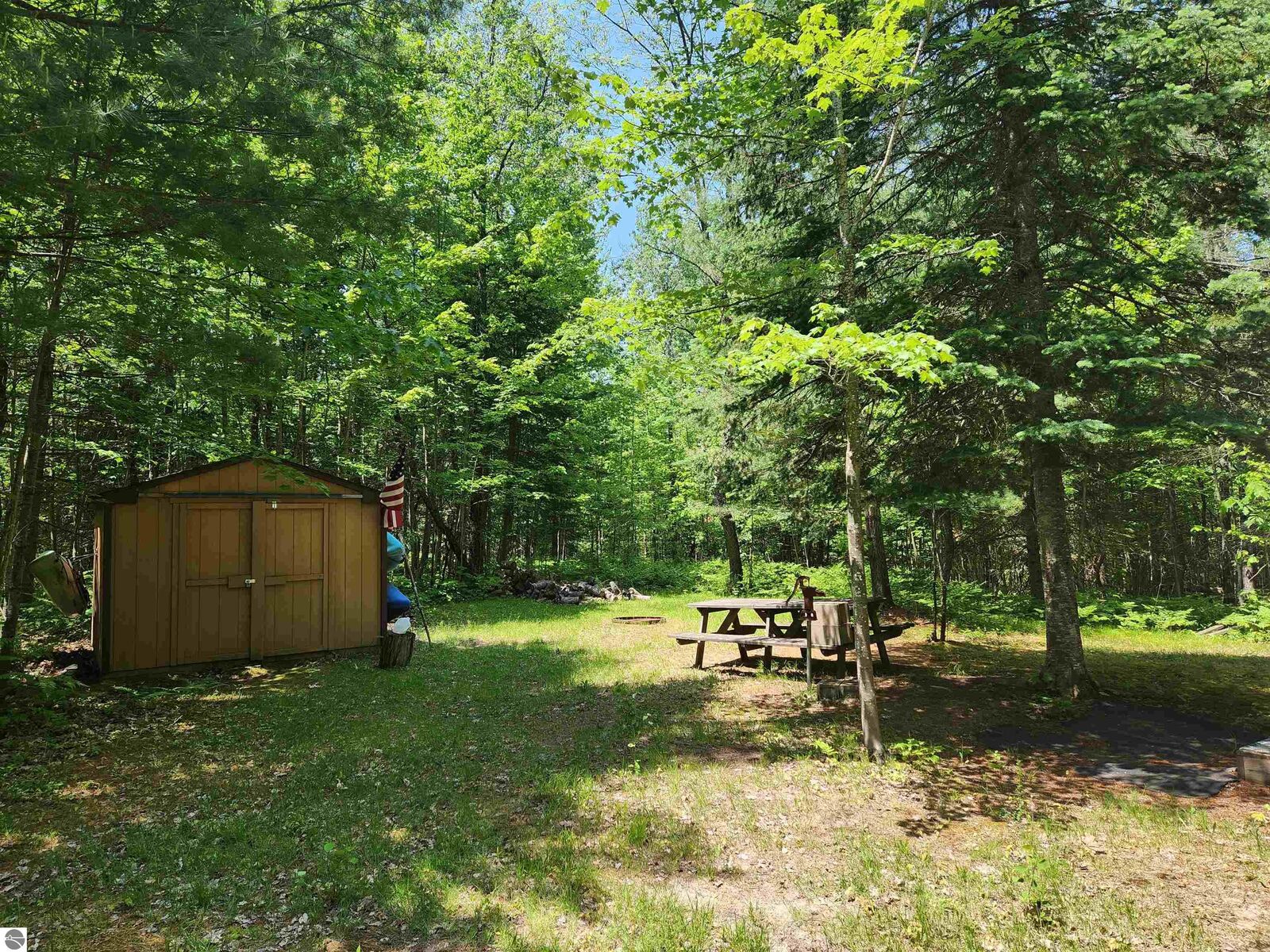 Property Photo: 2867 Folks Road NE MI 49646