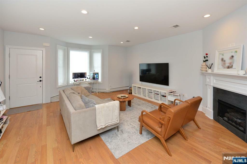 Property Photo:  247 Hoym Street B  NJ 07024 