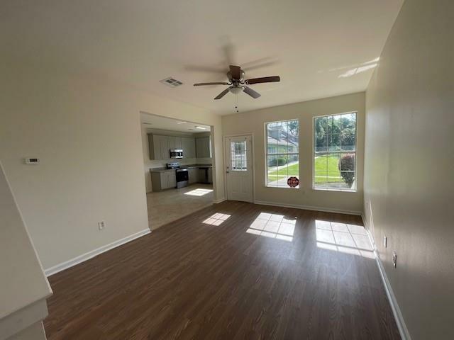 Property Photo: 43242 Creek Circle 203 LA 70403