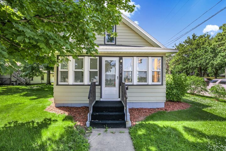 Property Photo:  922 3rd Street N  MN 56387 