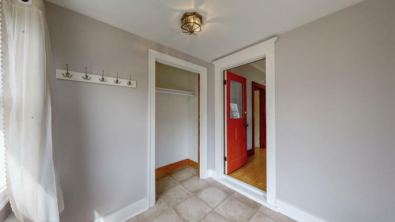 Property Photo:  429 7th Street NW  MN 55901 