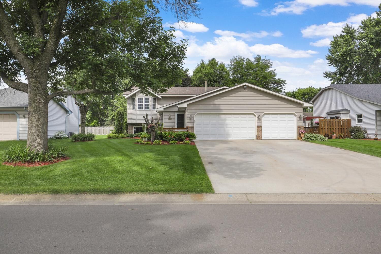 Property Photo:  10907 Quebec Avenue N  MN 55316 