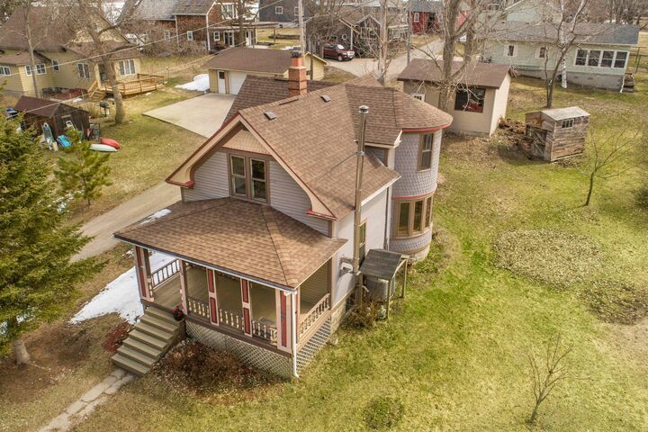 Property Photo:  304 N Washington Avenue  MN 56515 