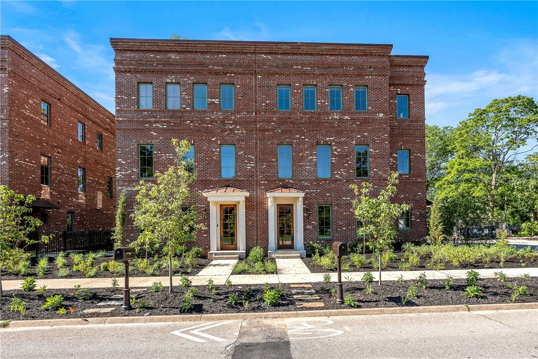 300 NW 5th Street  Bentonville AR 72712 photo