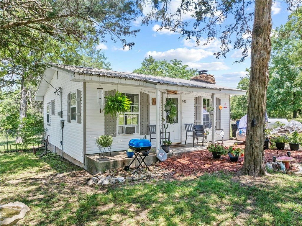 203 Larchwood Drive  Diamond City AR 72644 photo