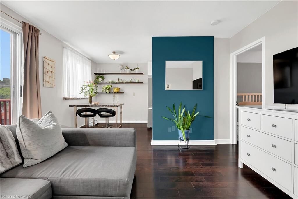 Property Photo:  141 Catharine Street S 806  ON L8N 2J7 