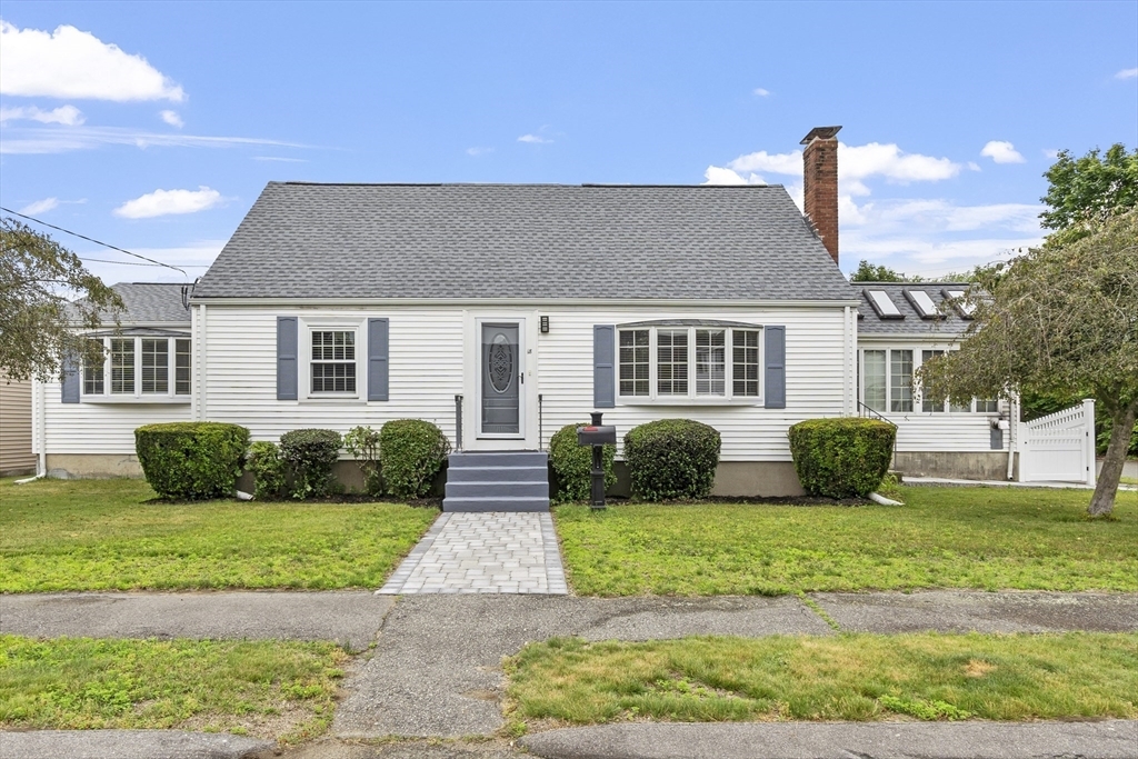 18 Rainbow Cir  Peabody MA 01960 photo