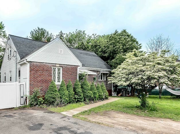 Property Photo: 26 Beulah St MA 01701
