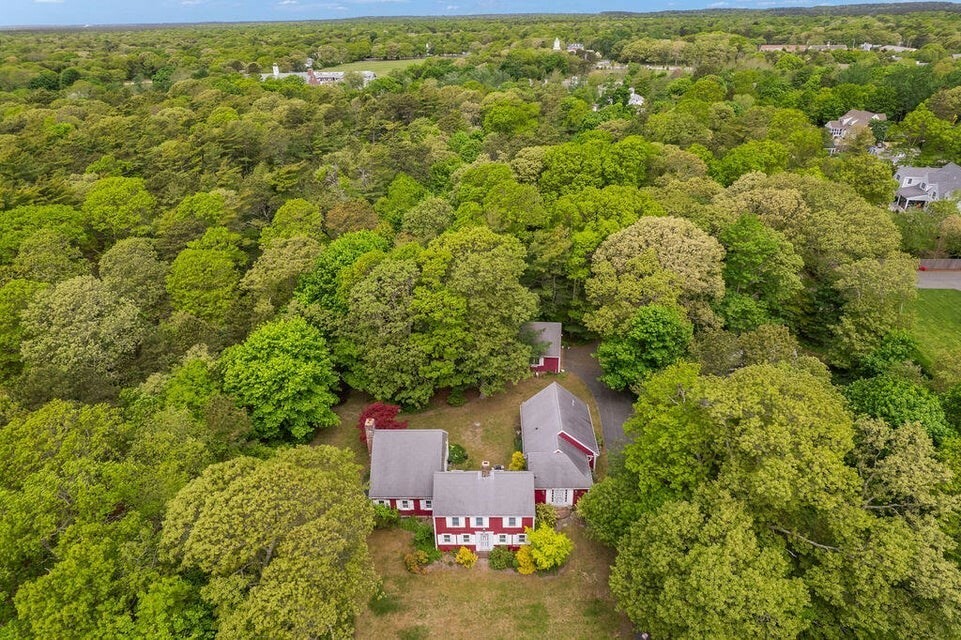 Property Photo:  181 Pleasant St  MA 02664 