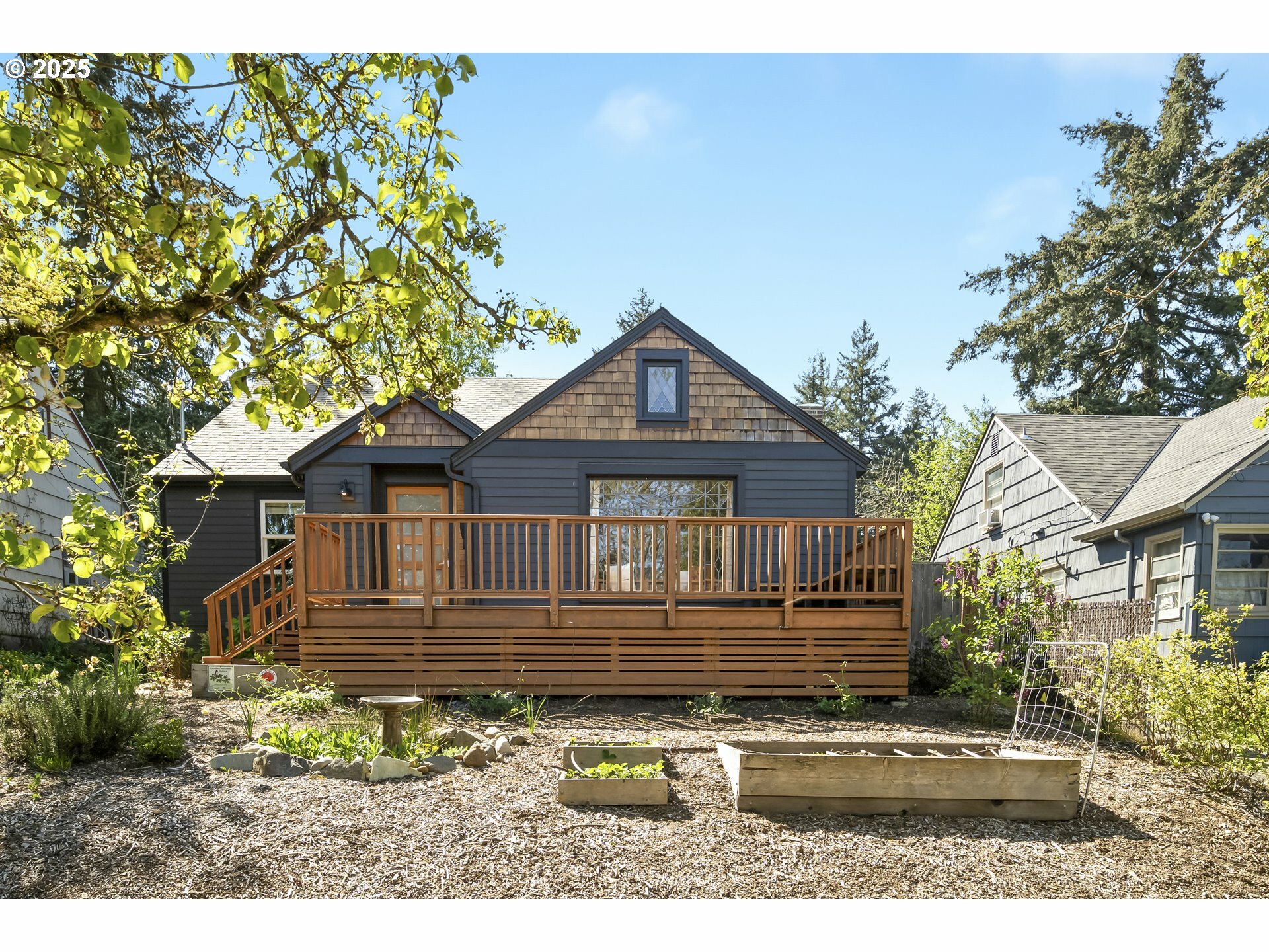 Property Photo: 5835 NE 23rd Ave OR 97211